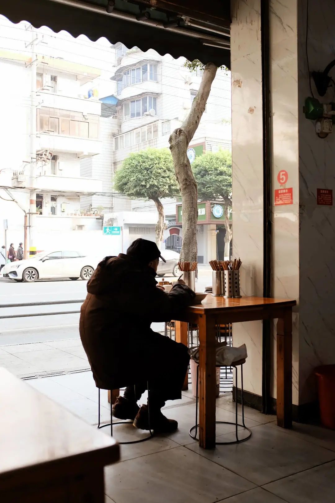 满地都是30年老店，温江真是太吓人了