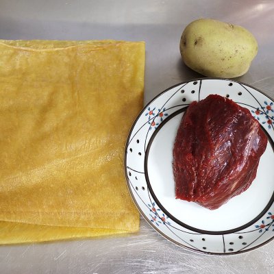 第一美食炸松肉家常做法,老东北美食炸大肉