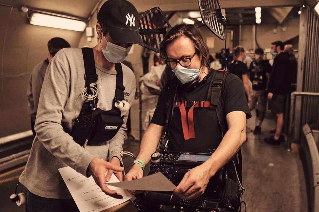 好莱坞拍了隔离期间的《史密斯夫妇》,他们盯上了全球顶奢百货里价值2700万的钻石