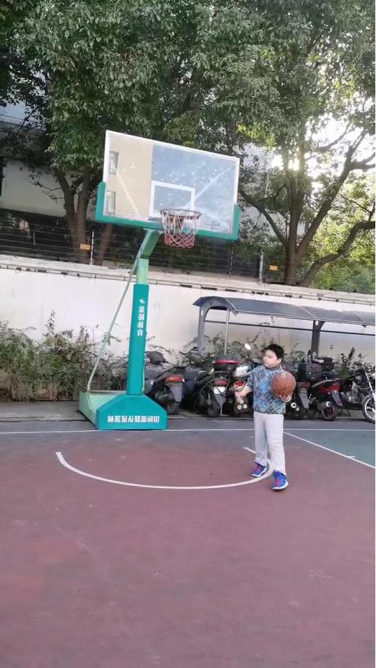 小蚂蚁嘉年华完整版,小蚂蚁嘉年华