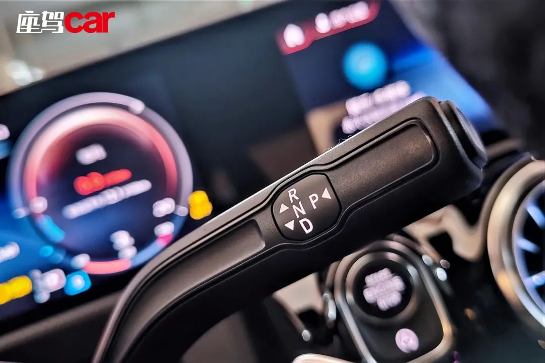 奔驰cla260落地价,奔驰轿跑两门2.0t