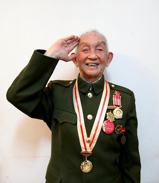 做一个永远忠诚于*党**的好儿子——宣汉唯一健在红军失散人员陈大国的传奇经历