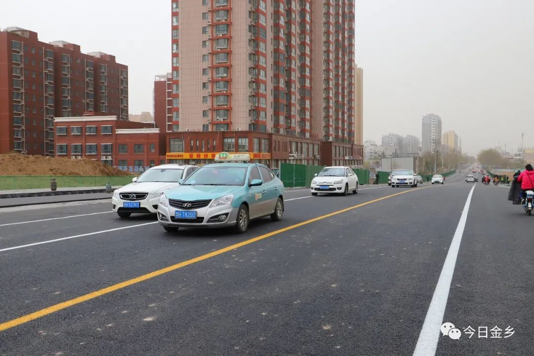 金乡文峰桥东西向八车道,文峰路通车么