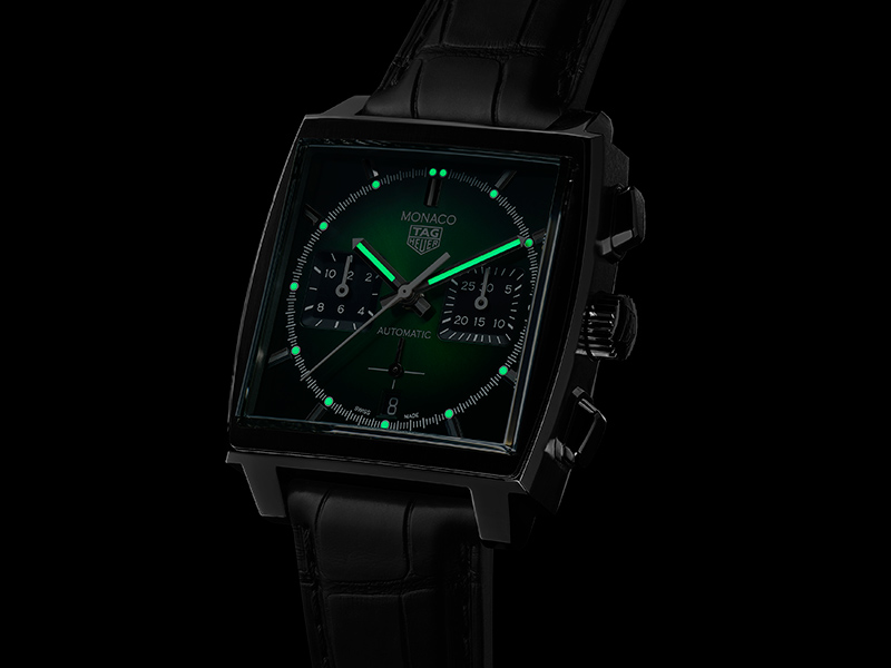 今日消费资讯：Longchamp南京德基广场精品店重装开业、安踏推出全新氢跑鞋ZERO