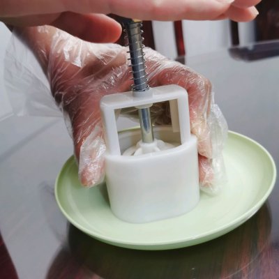 无需泡豆、过筛、料理机的简便版绿豆糕