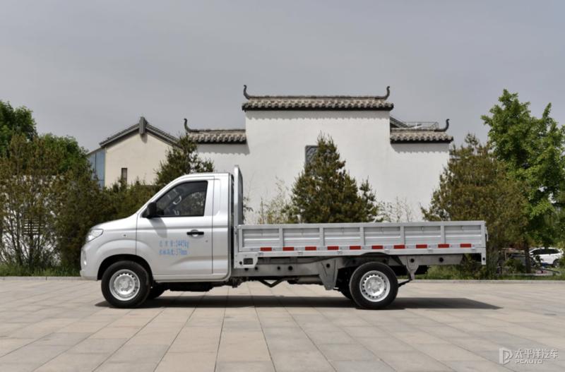 东风小康C71/C72微卡到店功能配置多方位升级