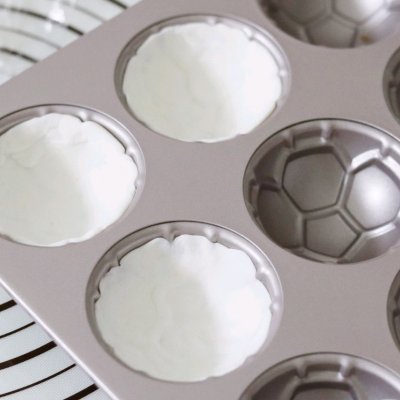 今天来做个足球翻糖蛋糕,早上来一碗热乎乎的玉米糊