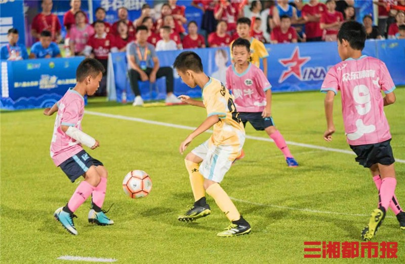 幼儿园足球嘉年华精彩瞬间,快来围观萌娃们的足球嘉年华