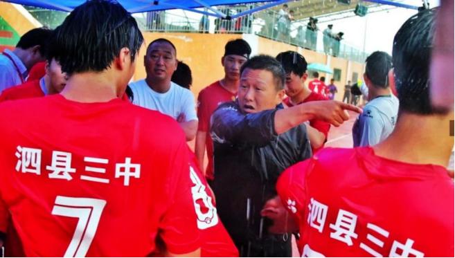 风雨挡不住拼搏激情赛场绽放出青春风采——2021年宿州市青少年足球锦标赛暨高中组校园足球联赛开赛