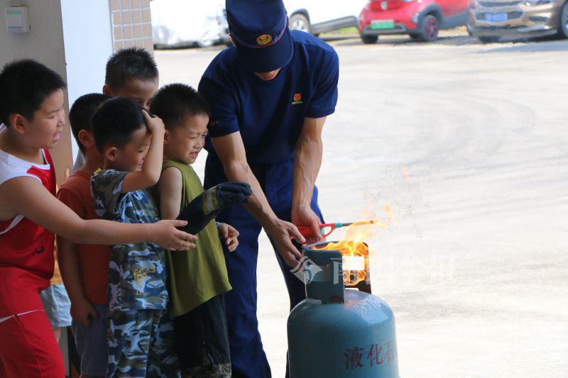 登上云梯,登上云梯是什么意思