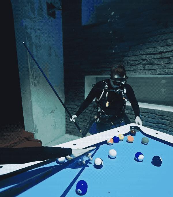 迪拜最深游泳池有鱼吗,世界最深的游泳池怎么去