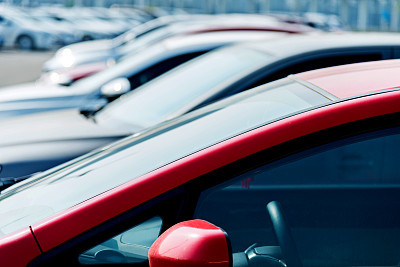 半岛聚焦丨车被淹到报废，买了就得流泪！原来泡水车是这样变脸涨价，避雷方法请收藏