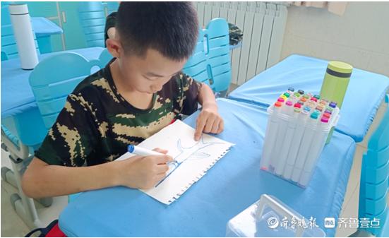 弹古筝绘画,弹古筝画画