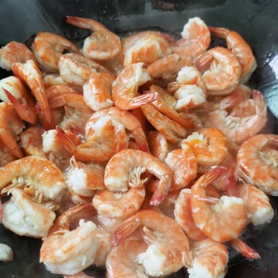 周幺姑香辣虾的家常做法,排骨香辣虾干锅的做法视频