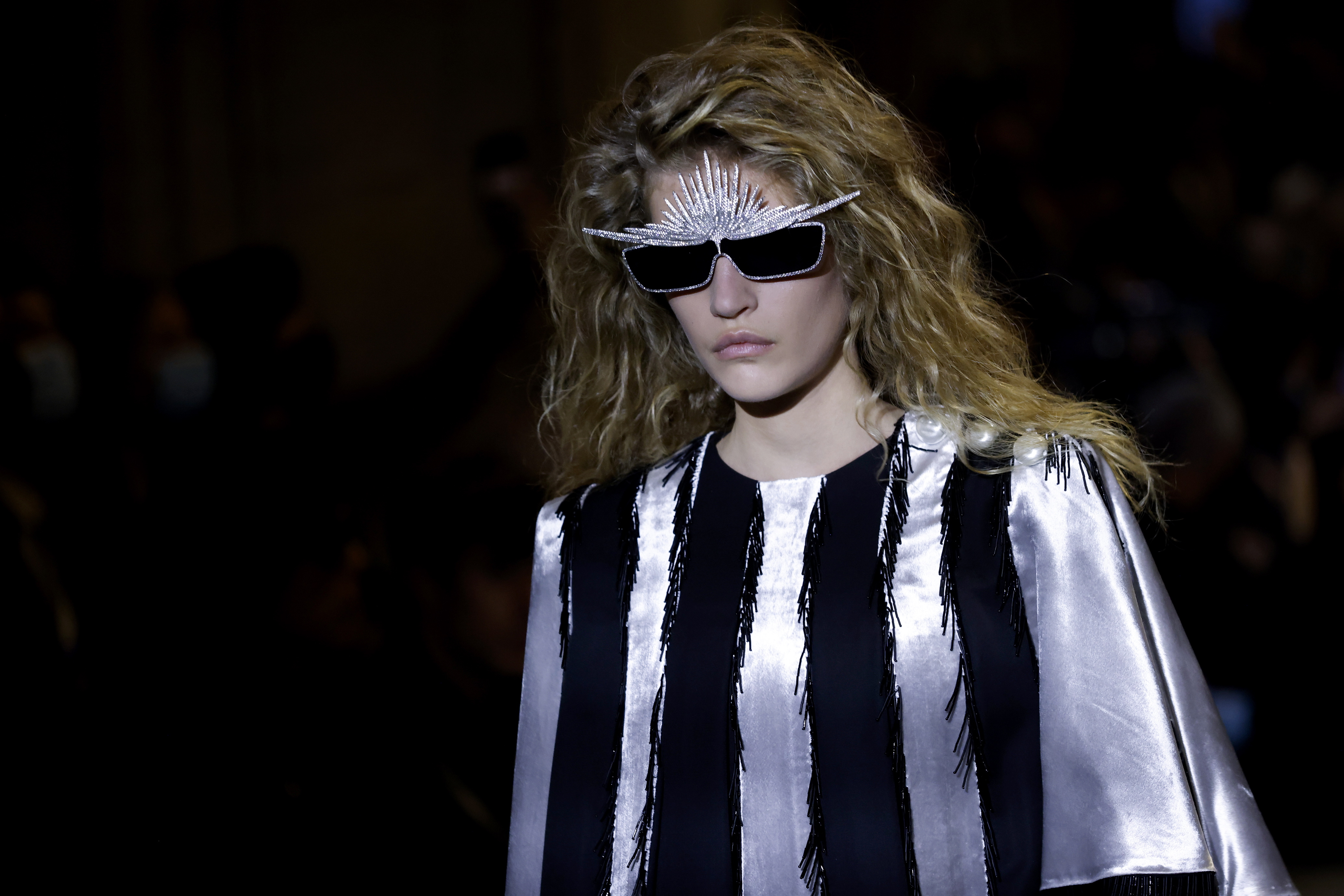 巴黎时装周路易威登2022春夏女装,巴黎时装周成衣秀