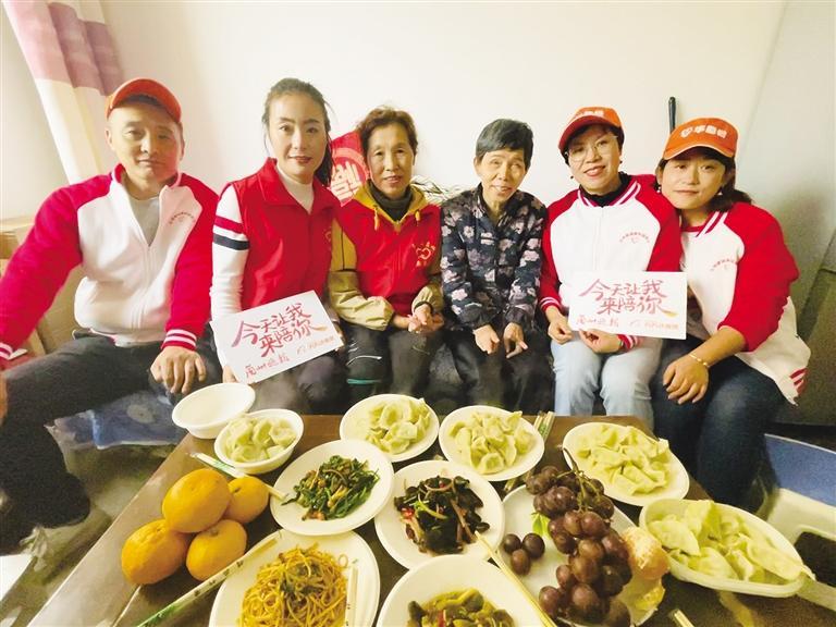 爱心传递正能量帮助空巢老人,爱心传递正能量帮助孤寡老人定远