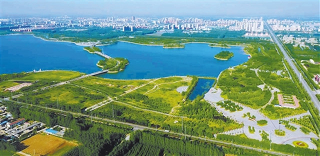 外眼看,护大河之洲引百鸟来栖