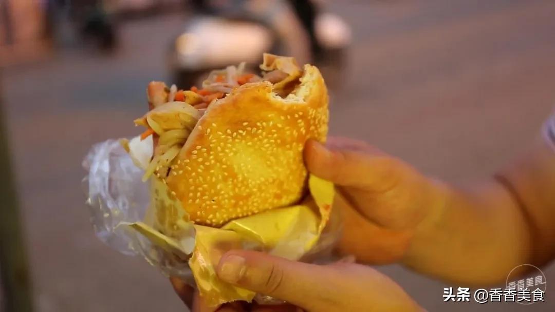 沉甸甸咧着口，每次遇到都排队，究竟是啥征服了吃货