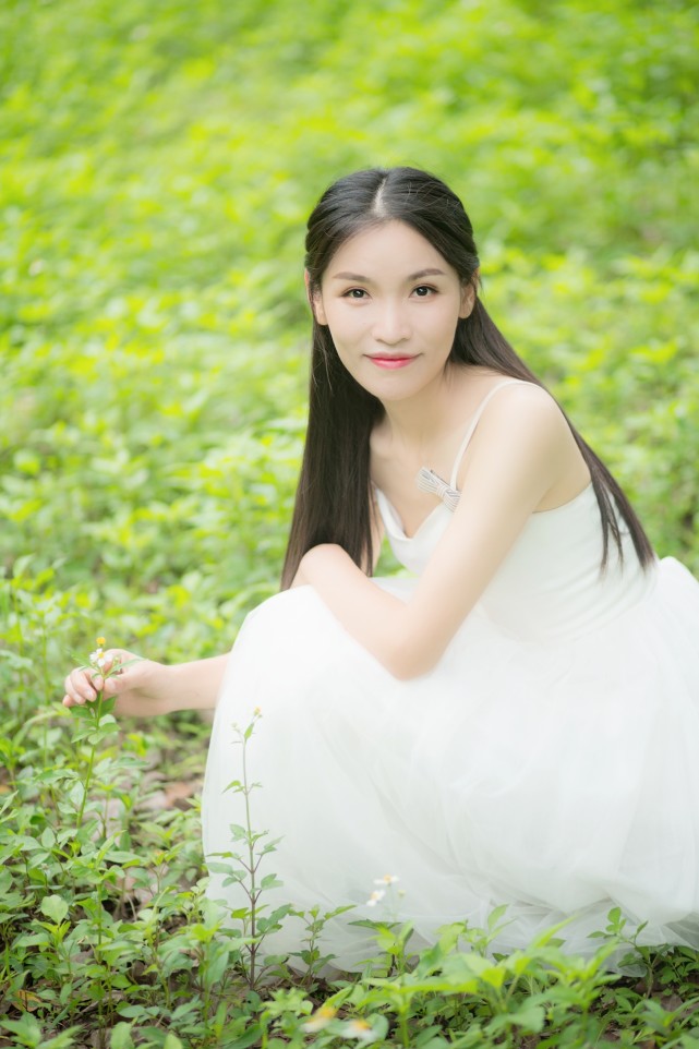 歌手易莎莎梁艺怀2021新歌《好书作伴万里行》全网发行