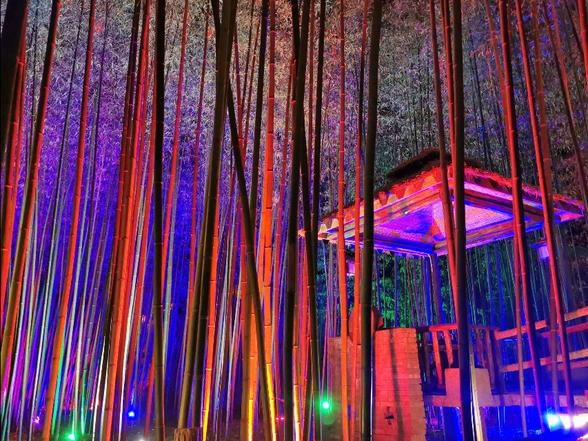 重渡沟：曾经的穷山沟！被民宿唤醒、如今游客一住就俩月