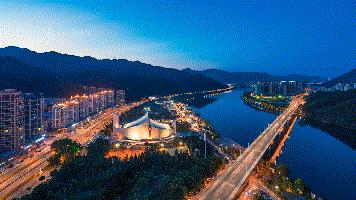 爱在17烟台视频,爱在17路夜景