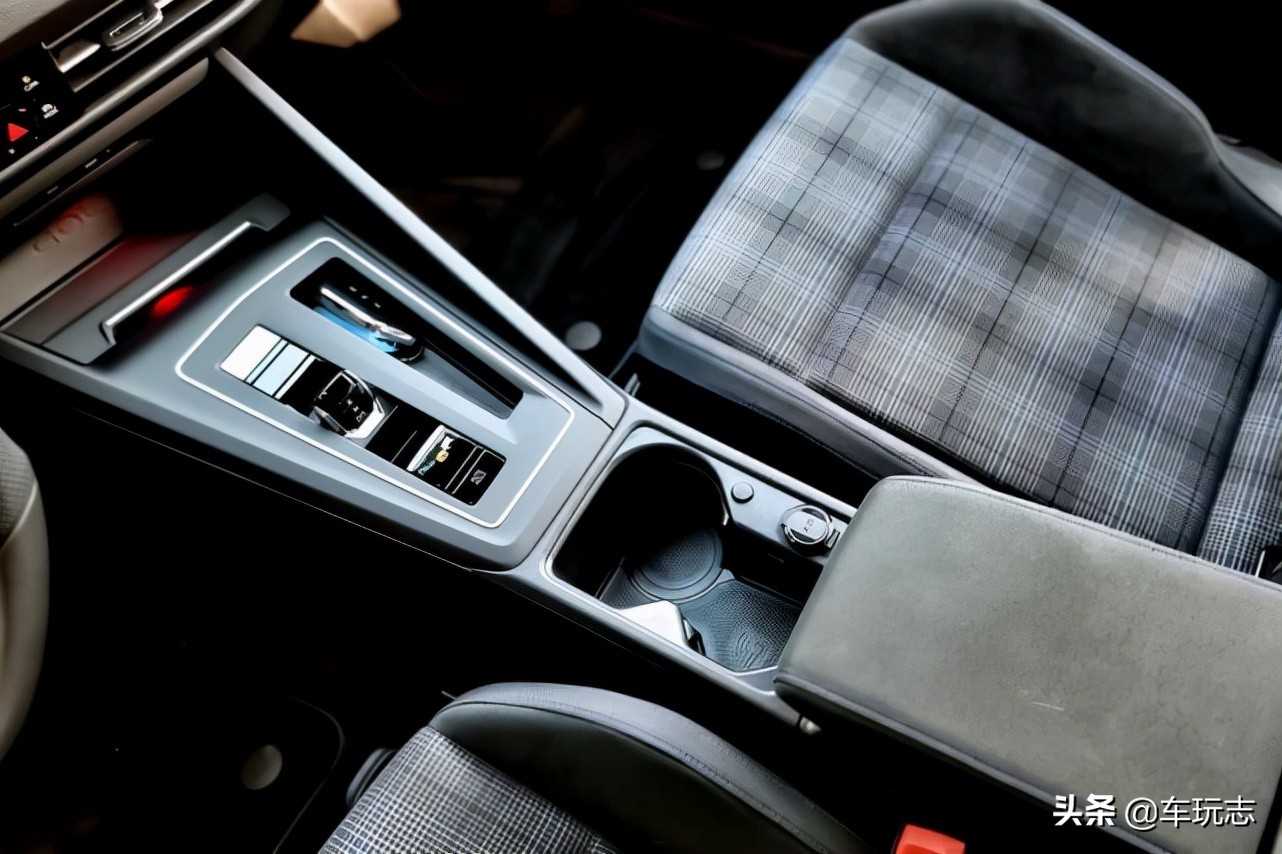 试驾大众高尔夫gti,第八代高尔夫1.4t