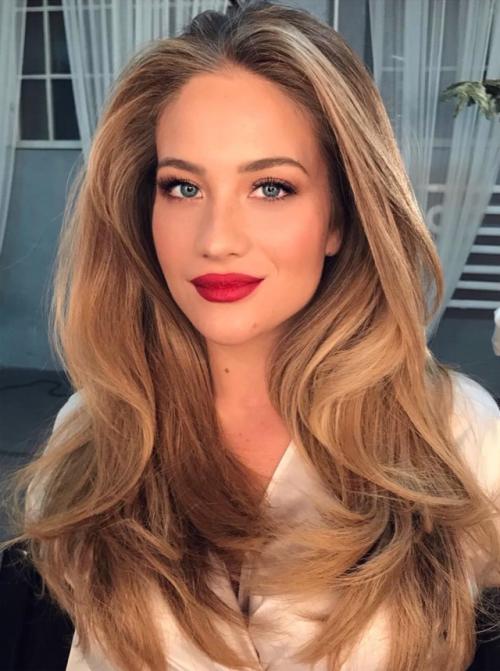 天选之子夺冠,天选之子第一章四冠王