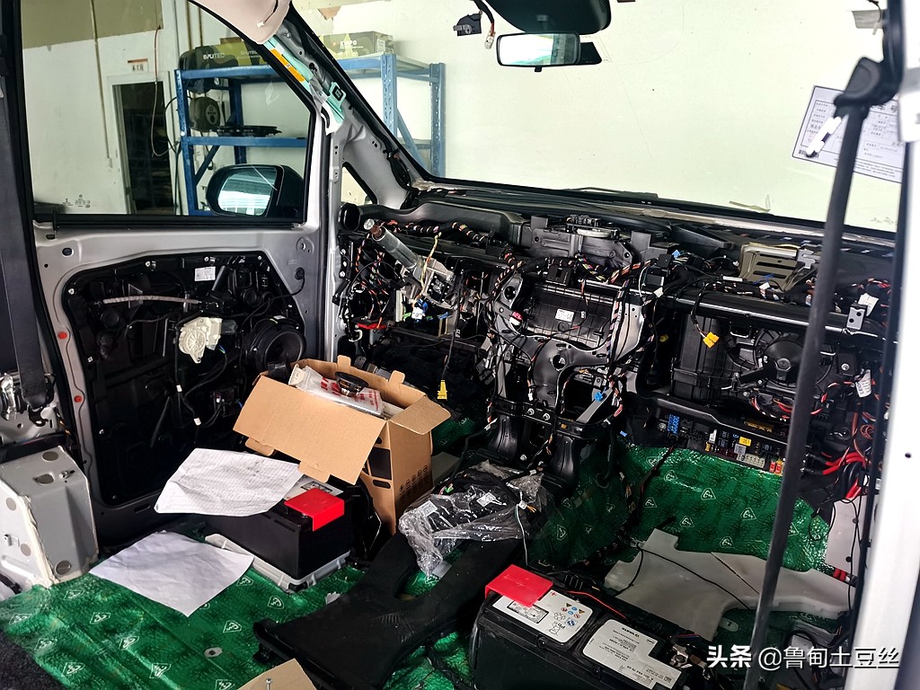 奔驰威霆轮胎升级,威霆升级轮毂案例