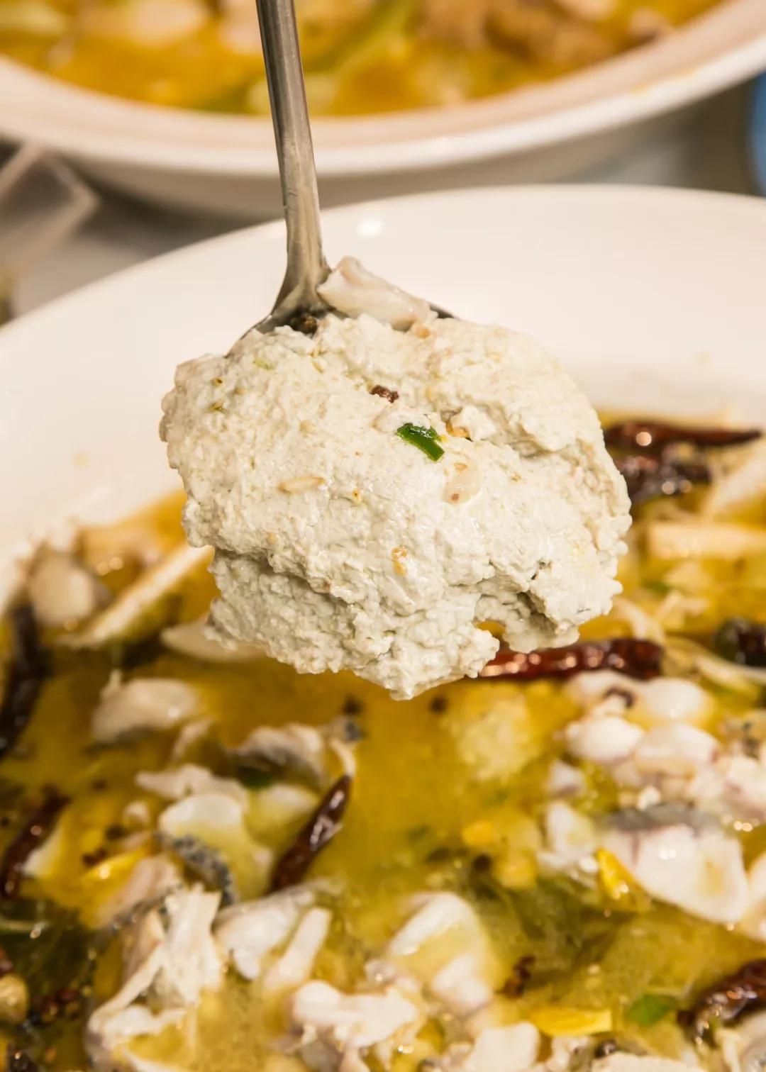 在“卡通乐园”吃“瘦瘦鱼”，一份大过脸盆，居然不到50元