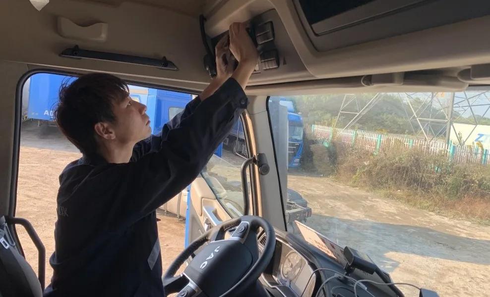 让包裹飞丨星软X中通助力愿望11实现