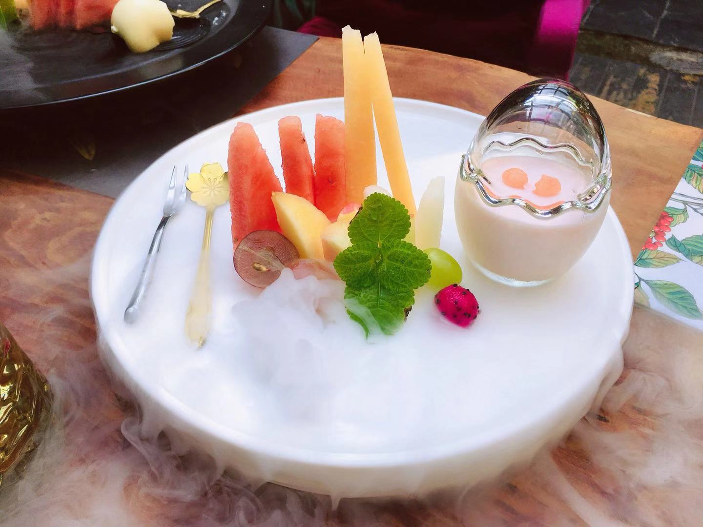 大隐于市的DeepRed深红别院，岁月静好