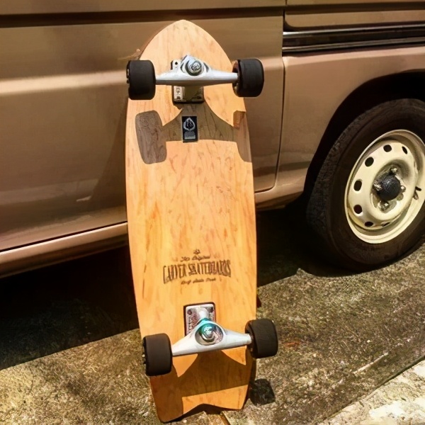 滑板新手入门选什么样的滑板,各种各样滑板