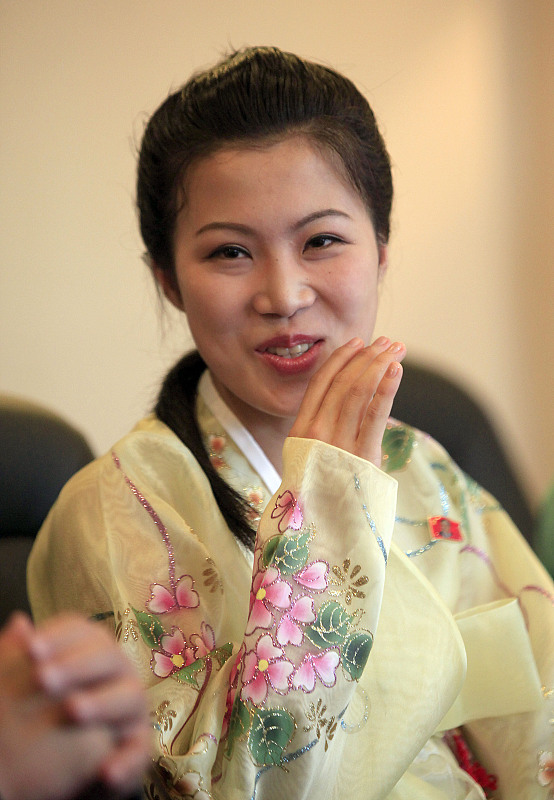 发现身边的朝鲜人：高冷，戴大金链子，出手阔绰