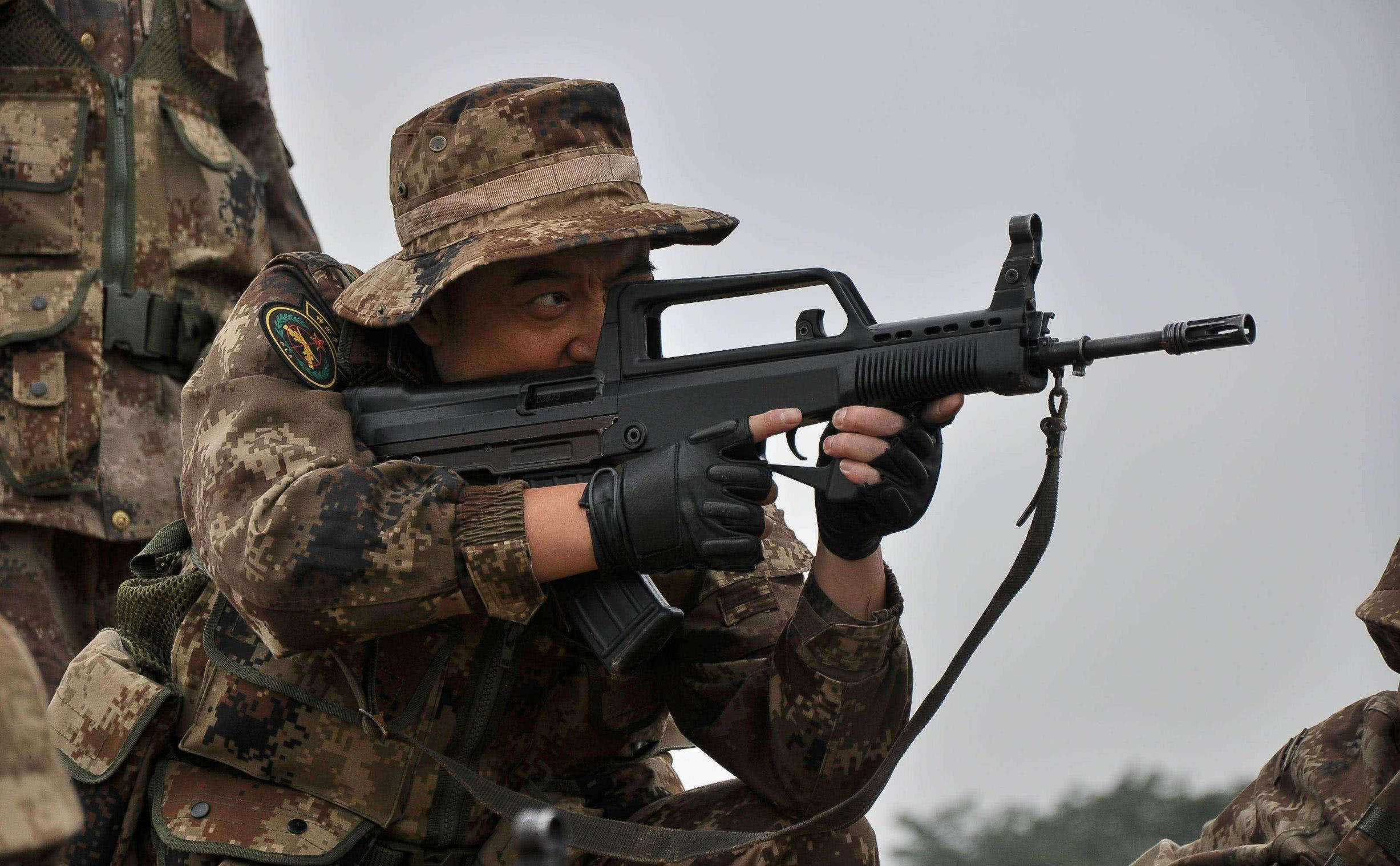 涓浗鐢疯冻鍦熺偖灏勫嚮,涓浗鐢疯冻灏勫嚮