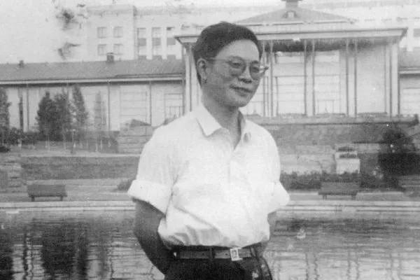 钱骥照片,钱骥的简介