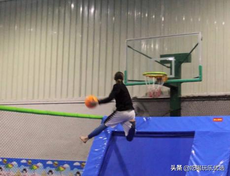 深圳龙华大浪炫飞蹦床乐园,深圳龙华区蹦床公园