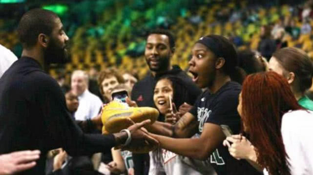 nba球星穿的最便宜的鞋,nba球星的鞋垫多少钱