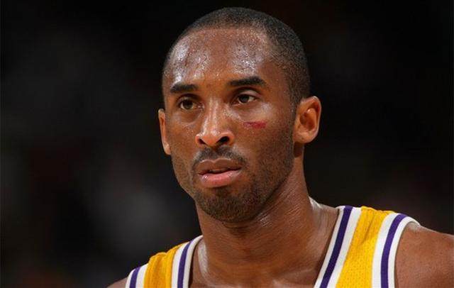 奥尼尔魔术扣断篮架,奥尼尔入篮后篮球架塌下来视频