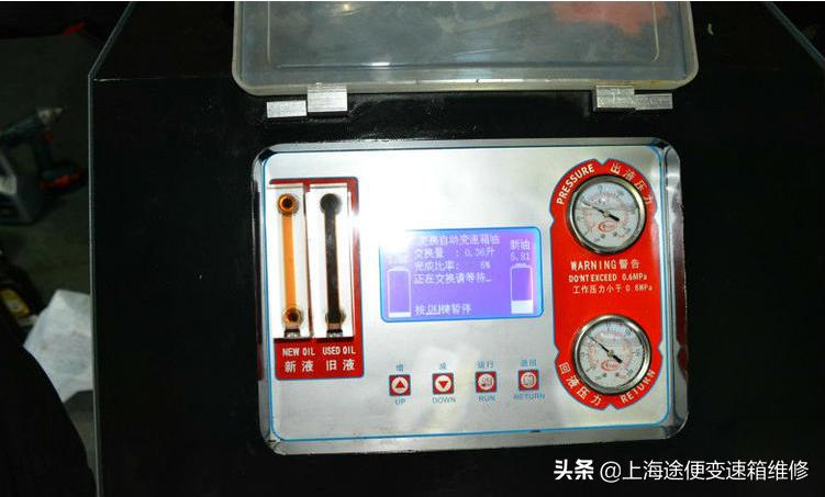 标致206怎么更换燃油泵,标致206冷冻油更换