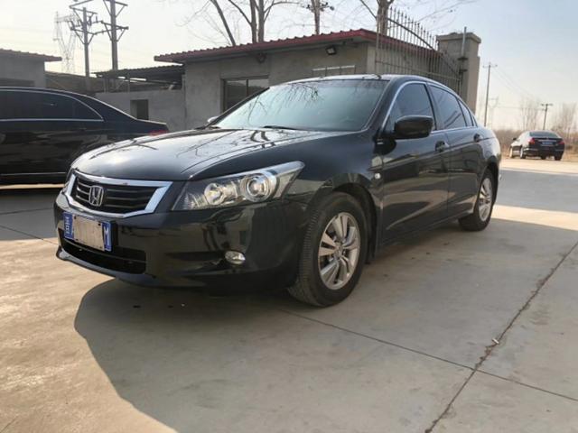 农村人就是图个实惠，09年雅阁家用足够了，有面子也有里子。