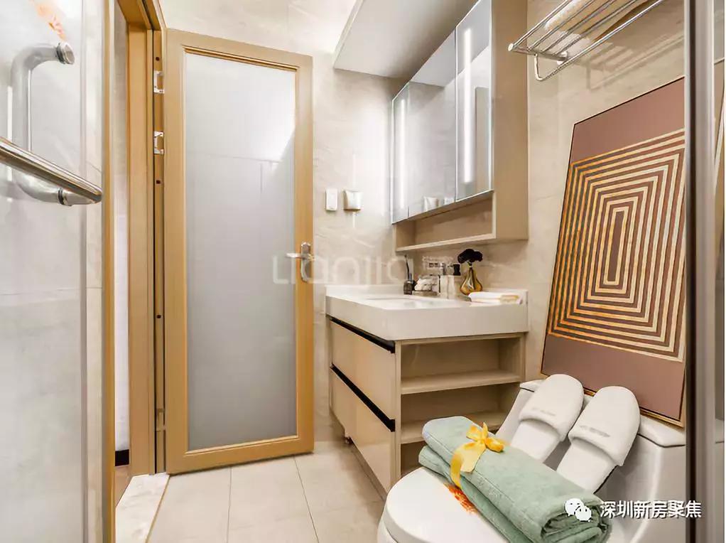 龙岗中心城万科公寓,龙岗金地龙城中央写字楼