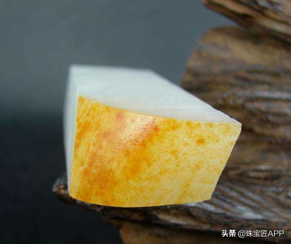 和田玉籽料如何看皮色真假,怎样辨别和田玉籽料真假或皮色
