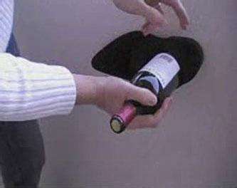 开红酒没有开瓶器最好办法,没有开瓶器怎么开红酒试试这三招