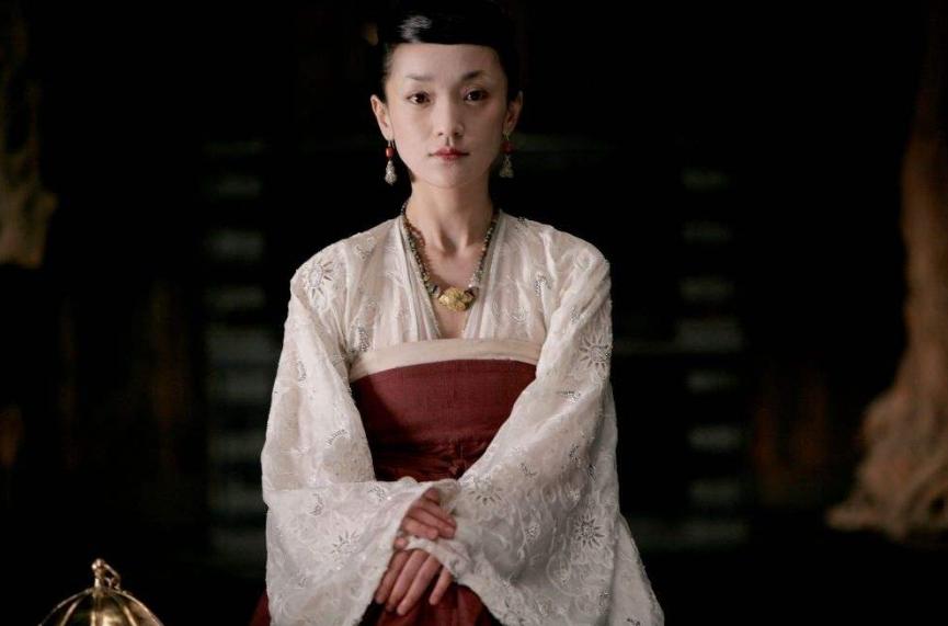 周迅被拒婚最后结局,不完美受害人周迅拒绝陪酒后续