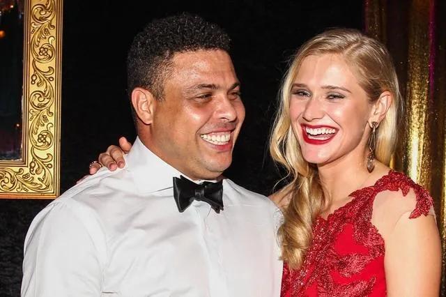 足坛回忆录罗纳尔多,足球记忆罗纳尔多