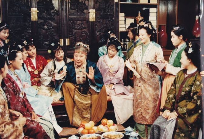 红楼梦大观园里起诗社,探春请大观园中的人起诗社