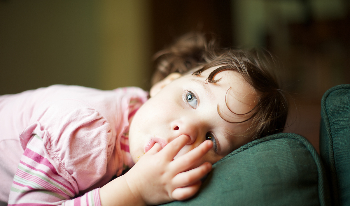 小孩吃鼻屎要用什么方法教育,小孩吃鼻屎会细菌感染吗