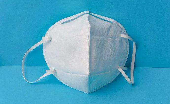 戴口罩的好处与正确的戴口罩方法 (教你长期解决戴口罩的困扰)