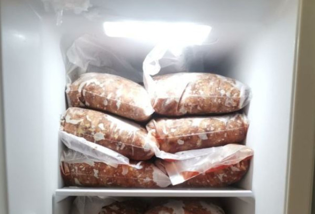 猫吃生骨肉注意事项,猫咪吃生骨肉要注意什么