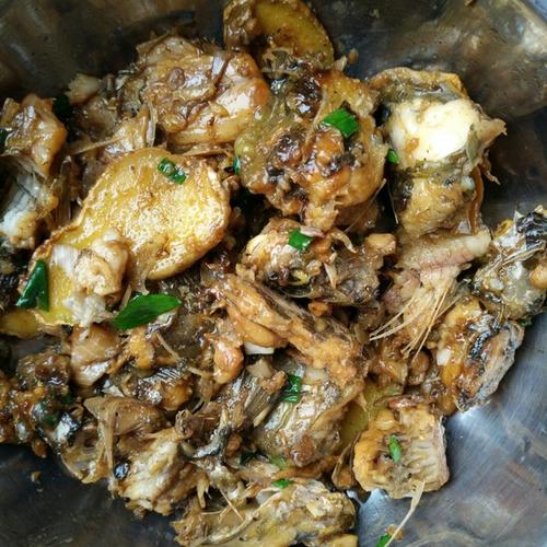 清远老乡北江河里捕获“虎皮怪鱼”，曾有多人遇见，能吃吗？